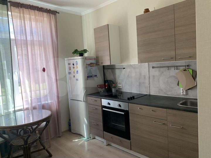 1-к. квартира, 37 м², 1/4 эт.