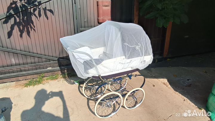 Немецкая коляска inglesina classica