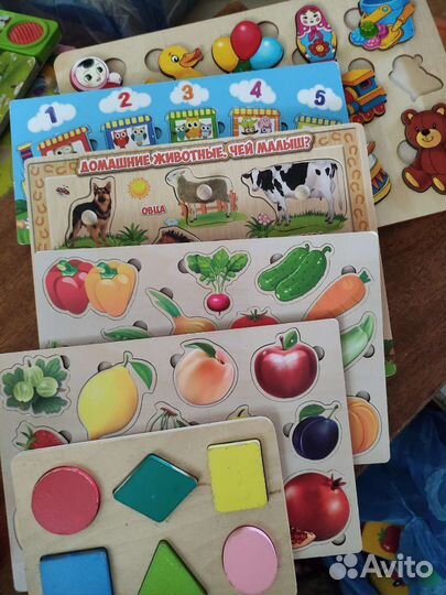 Детские развивающие игрушки баулом