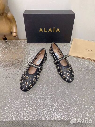 Черные балетки Alaia кожа с перфорацией