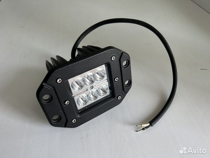 Фара рабочего света 12Вт встраиваемая