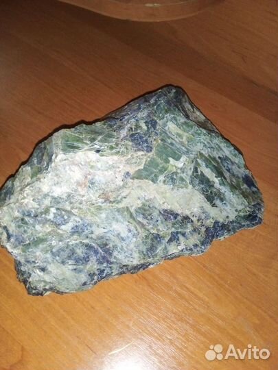 Природный камень