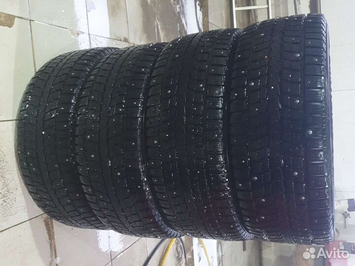 Dunlop SP Winter Ice 01 205/55 R16