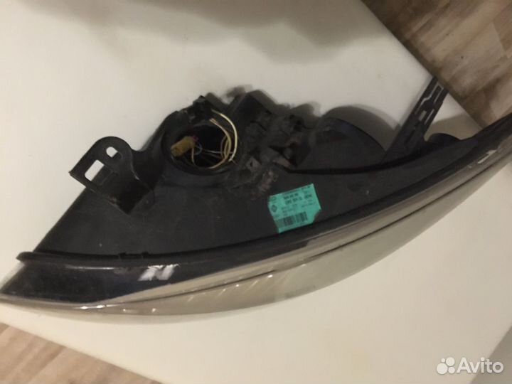 Фара на renault fluence
