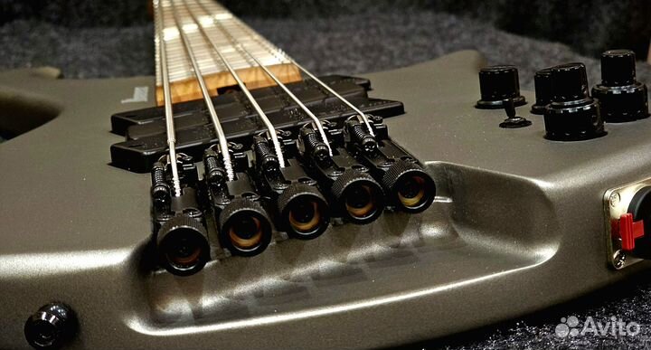 Бас-гитара Ibanez EHB1005SMS headless bass