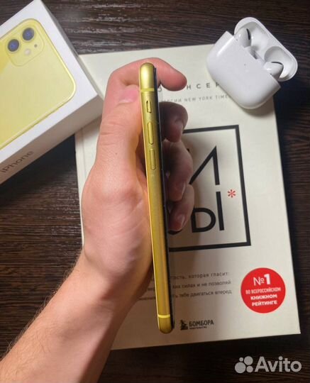 iPhone 11 64 GB Yellow/RU