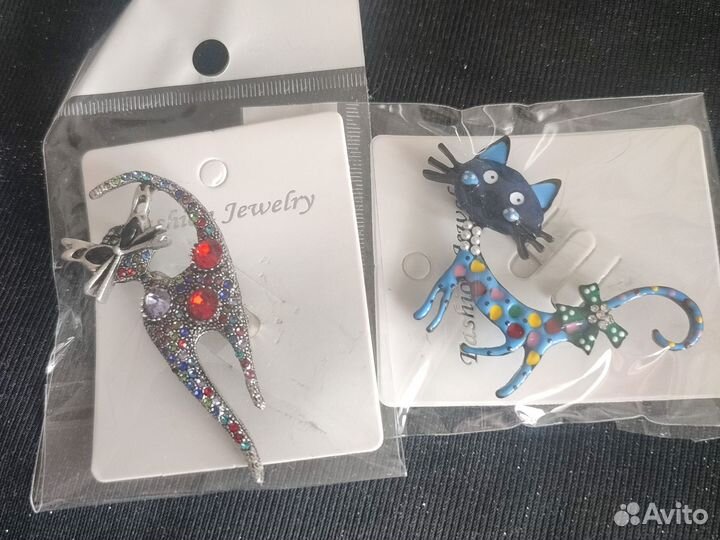 Бижутерия, брошь