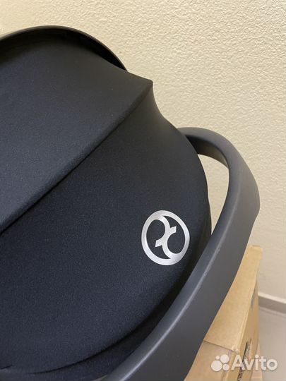 Автокресло Cybex Aton и база Isofix