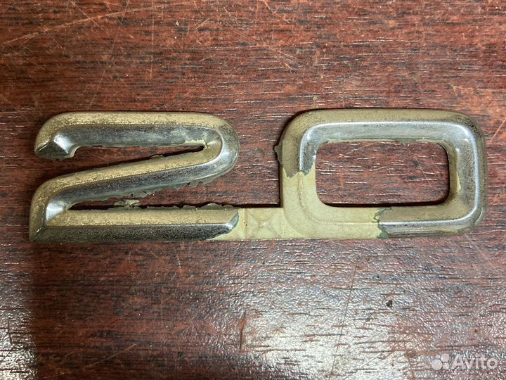 Эмблема крышки багажника ауди 80 б4