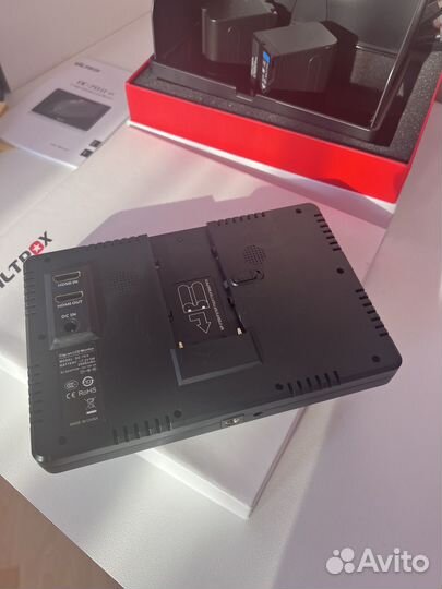 Накамерный монитор Viltrox DC-70 II 4k