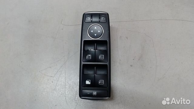 Кнопка стеклоподъемника Mercedes C W204, 2013