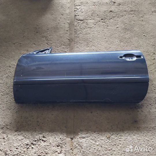 Дверь боковая передняя левая Mercedes-Benz