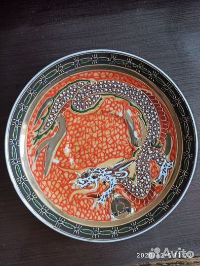 Блюдце декоративное Дракон. Япония. d 13,5 см