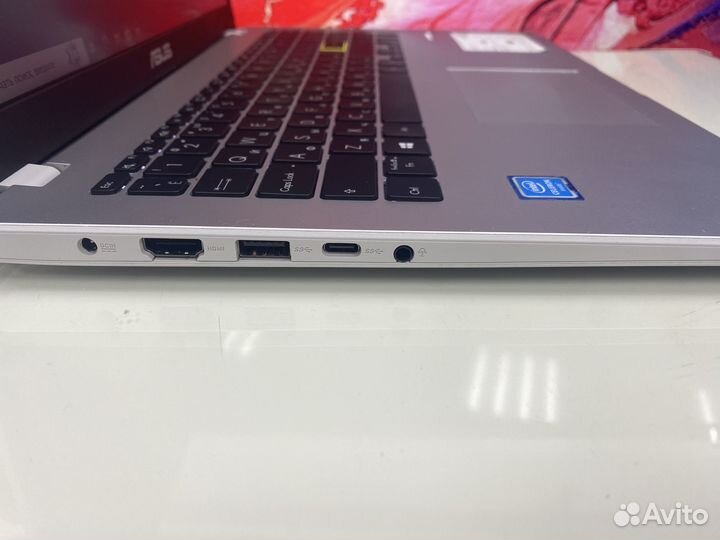 Офисный Asus N4020/4GB/256GB SSD/UHD 600