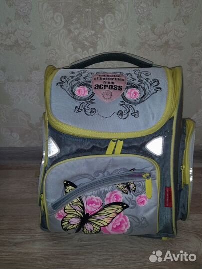 Школьный рюкзак