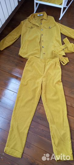 Костюм женский