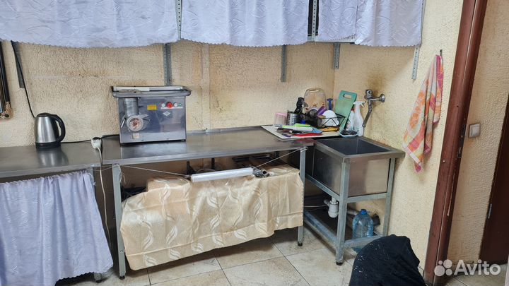 Продаётся мясная лавка