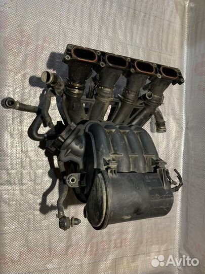 Впускной коллектор ауди а4 б6 ALT 2,0