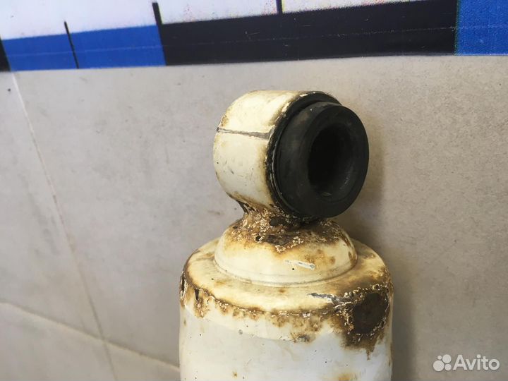 Амортизатор задний L200 (KB) 2006-2016