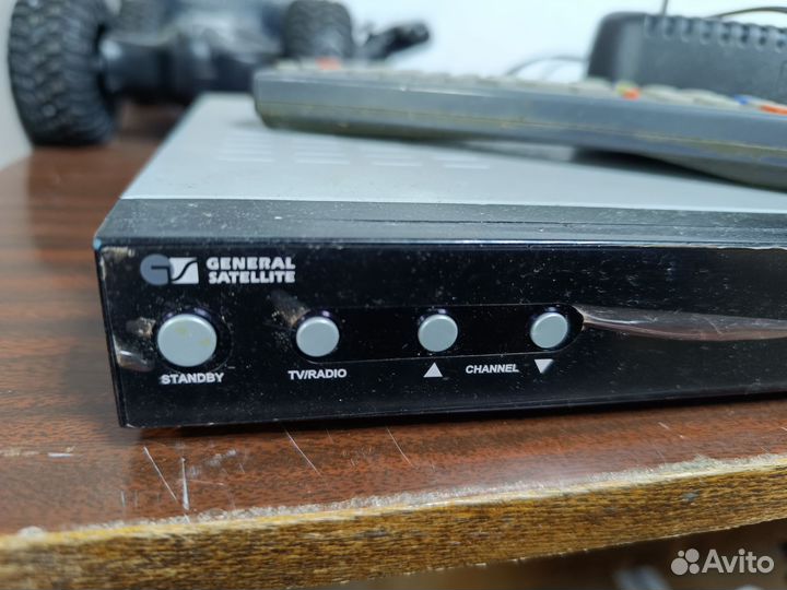 Ресивер Триколор GS 8304