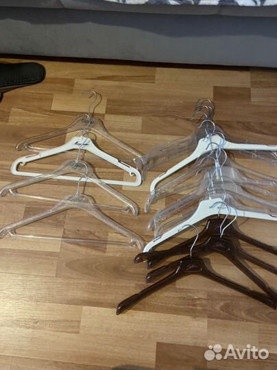Вешалки 19 шт