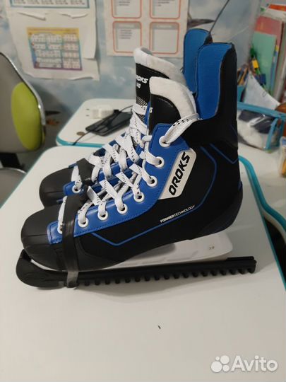 Коньки хоккейные