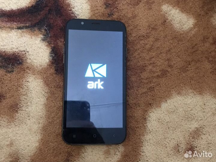 Телефон Ark