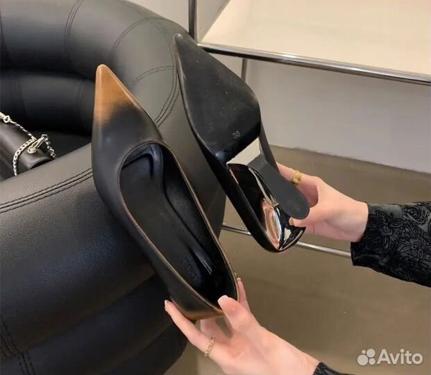 Новые туфли-лодочки 39р
