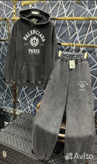 Спортивный костюм женский balenciaga