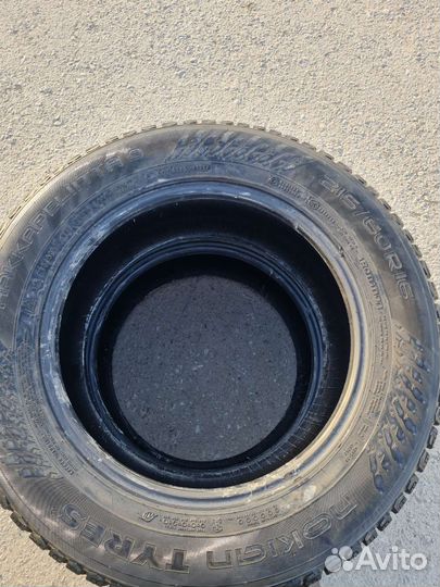 Nokian Tyres Hakkapeliitta 9 215/60 R16