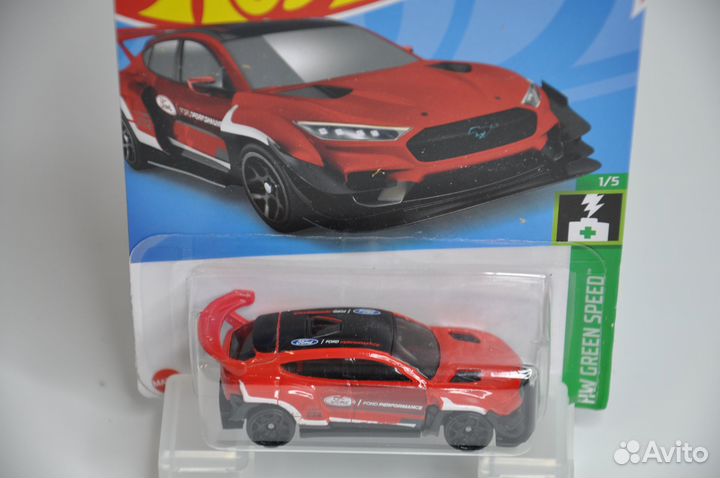 Hot Wheels Ford Mustang Mach-E 1400