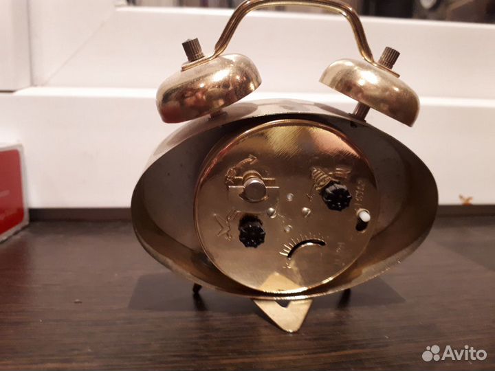 Настольные часы