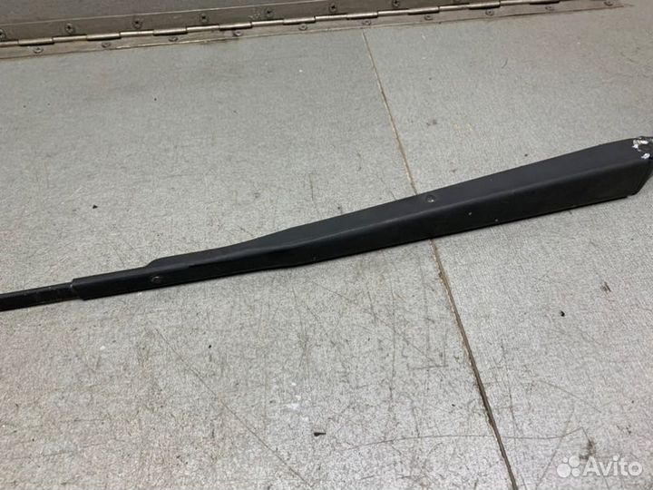 Поводок дворника правый Hyundai Matrix 1