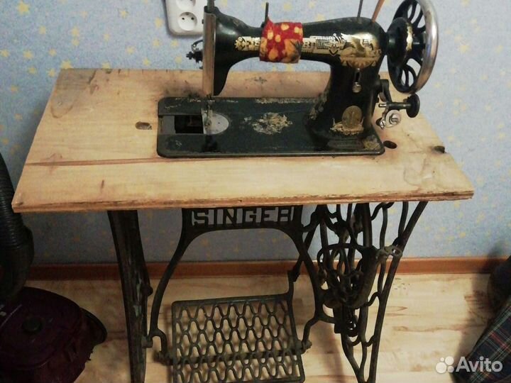 Швейная машина Singer