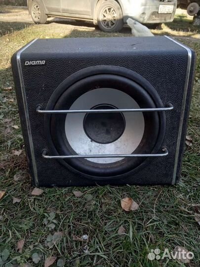 Сабвуфер Digma