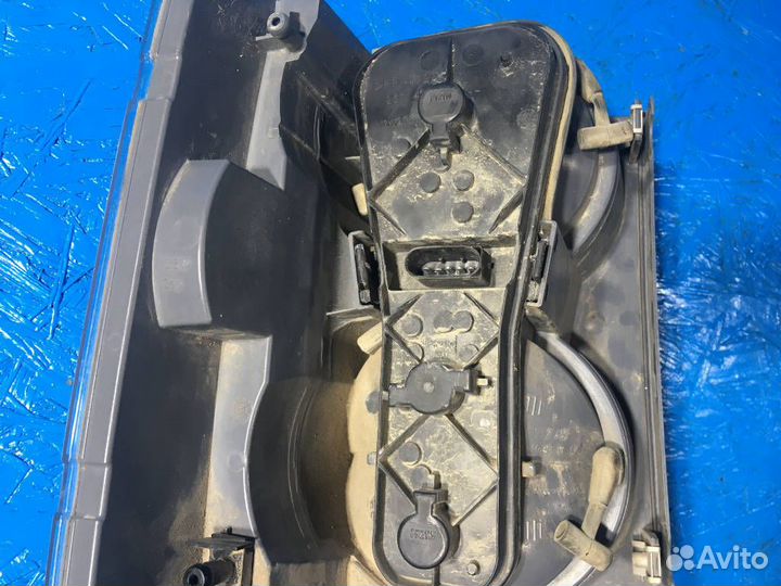 Задний правый стоп-сигнал Range Rover L322 05-09г