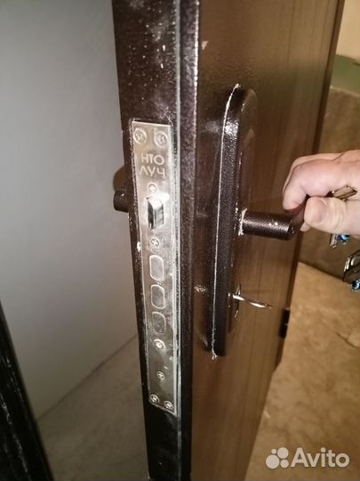 Дверь входная железная бу