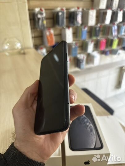 iPhone Xr, 128 ГБ