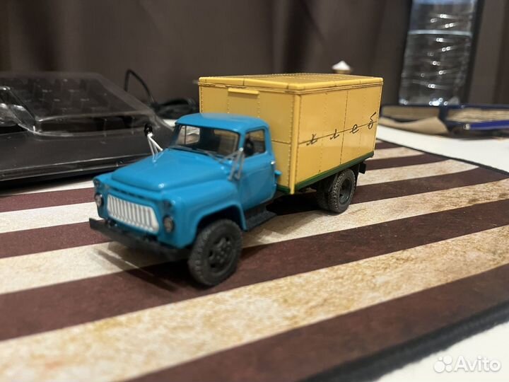 Гзса-3704 (хлебовозка) со следами эксплуатации