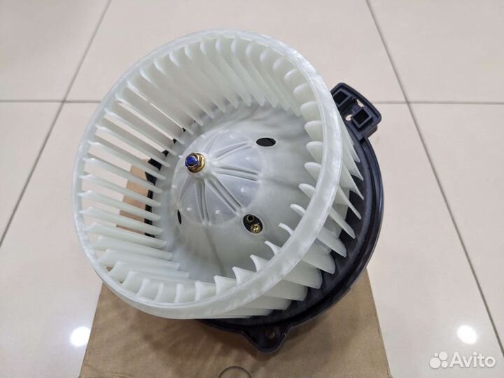 Мотор отопителя toyota