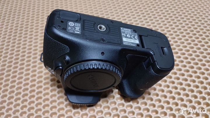 Фотоаппарат Canon EOS 7D Body