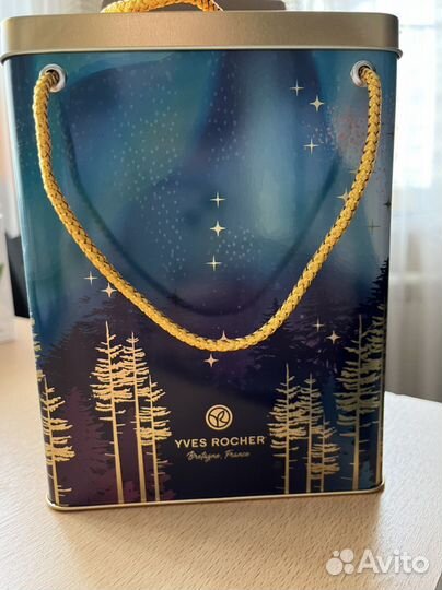 Коробочка металическая для косметики