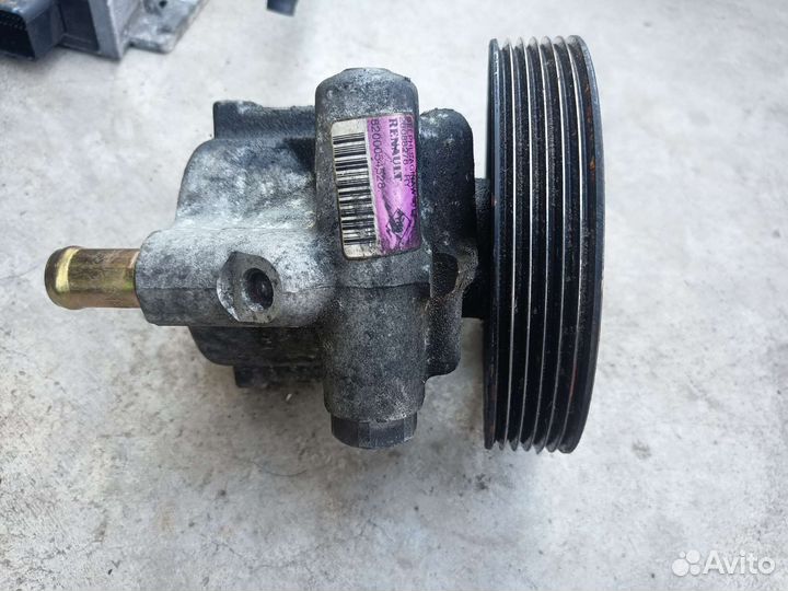 Насос гура Renault Laguna 2