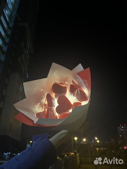 Букет из сердец, бабочек