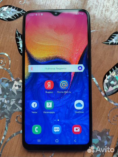 Samsung Galaxy A10, 2/32 ГБ