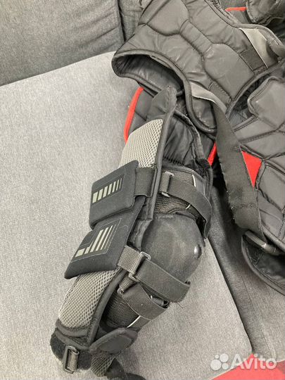 Нагрудник вратаря ccm extreme flex E2.5 jr (L-XL)