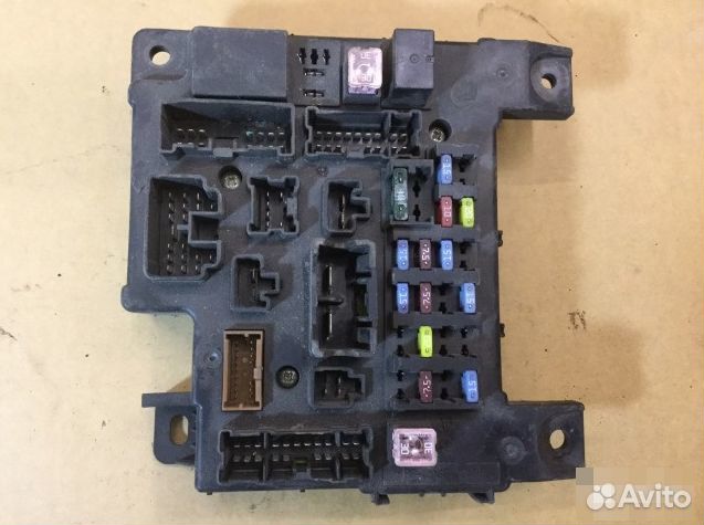 Блок предохранителей Митсубиси Аутлендер XL (CW)