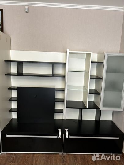 Стенка в гостиную