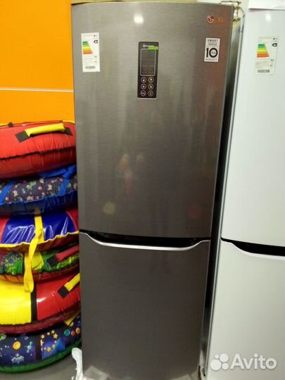 Холодильник новый