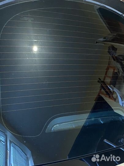 Стекло ок крышки багажника